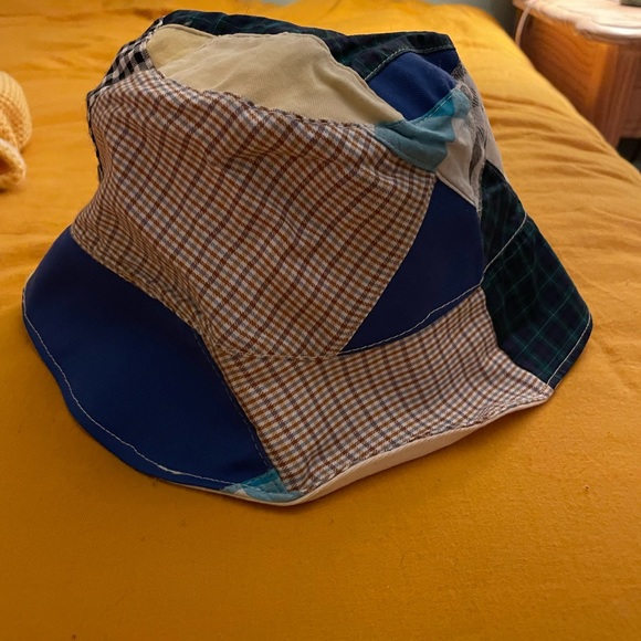 Handmade patchwork bucket hat - Picture 3 of 4